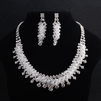 European And American New Bridal Jewelry Exaggerated Crystal Light Luxury Necklace Earrings Set Niche Design Sense Fragrant Necklace For Women