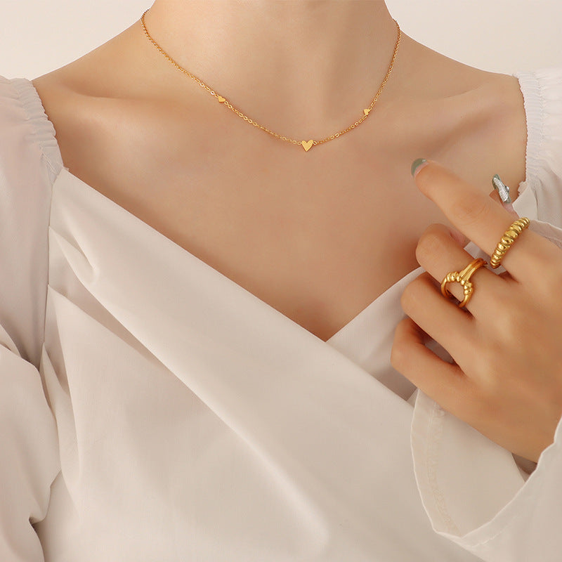 Japanese And Korean New Style Minimalist Exquisite Joker Small Love Necklace Niche Design Titanium Steel Gold Plated Clavicle Chain Jewelry Women
